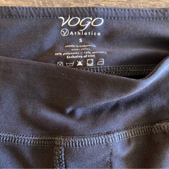 Small Vogo Athletica Gray and Orange Capri Leggings - Picture 3 of 10